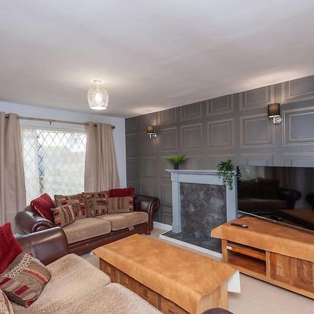 Leed City Centre - Armley Wortley Leeds  Exteriör bild