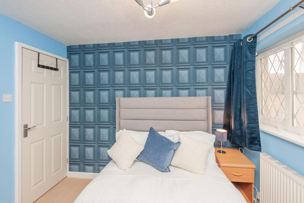 Leed City Centre - Armley Wortley Leeds  Exteriör bild