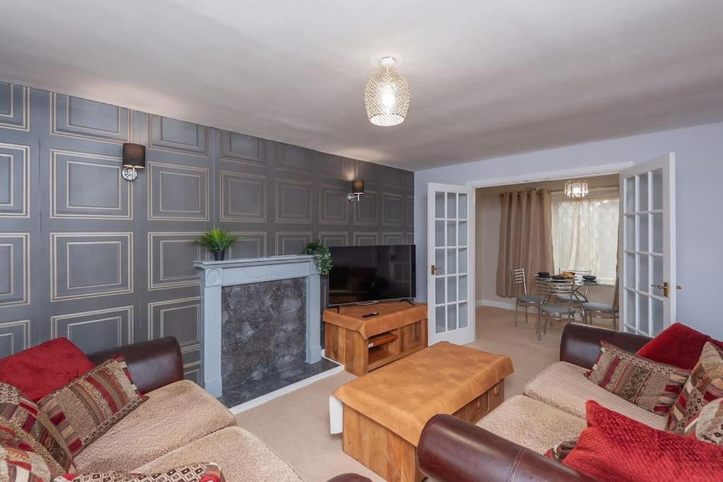 Leed City Centre - Armley Wortley Leeds  Exteriör bild