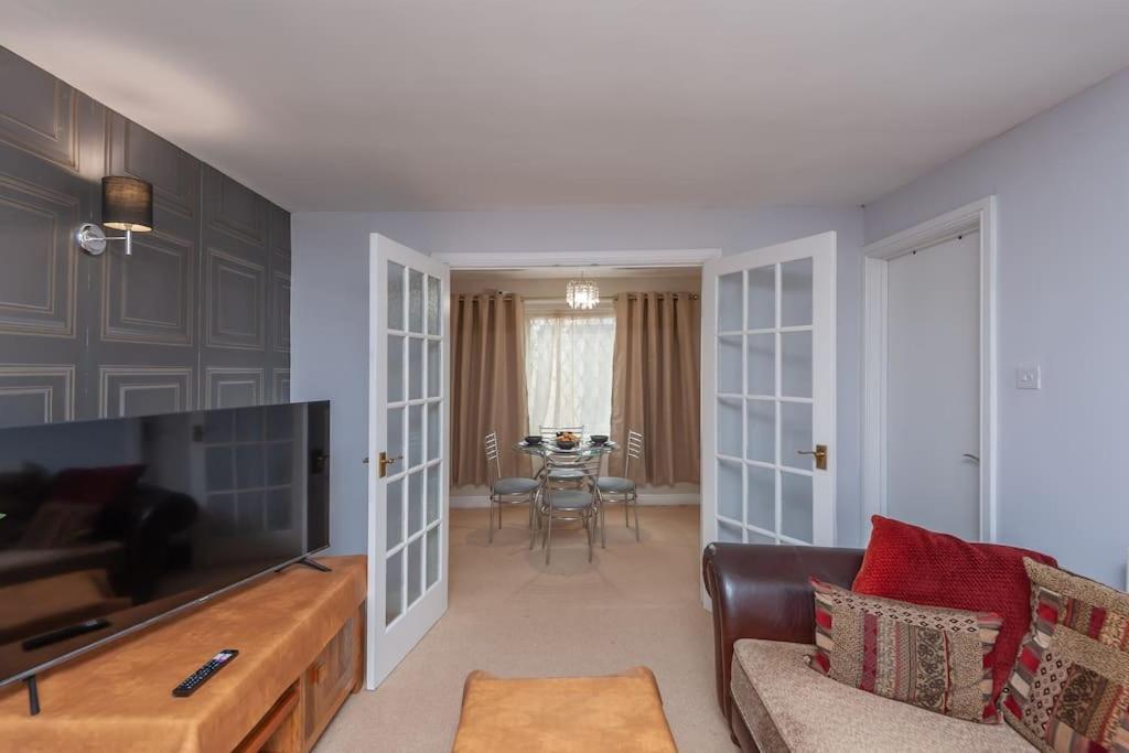 Leed City Centre - Armley Wortley Leeds  Exteriör bild